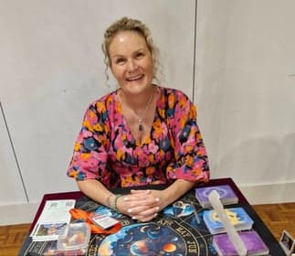 30 minute psychic reeading with michelle hughes