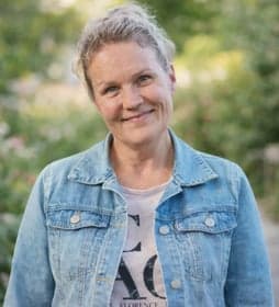 45 minute mediumship reading with michelle hughes